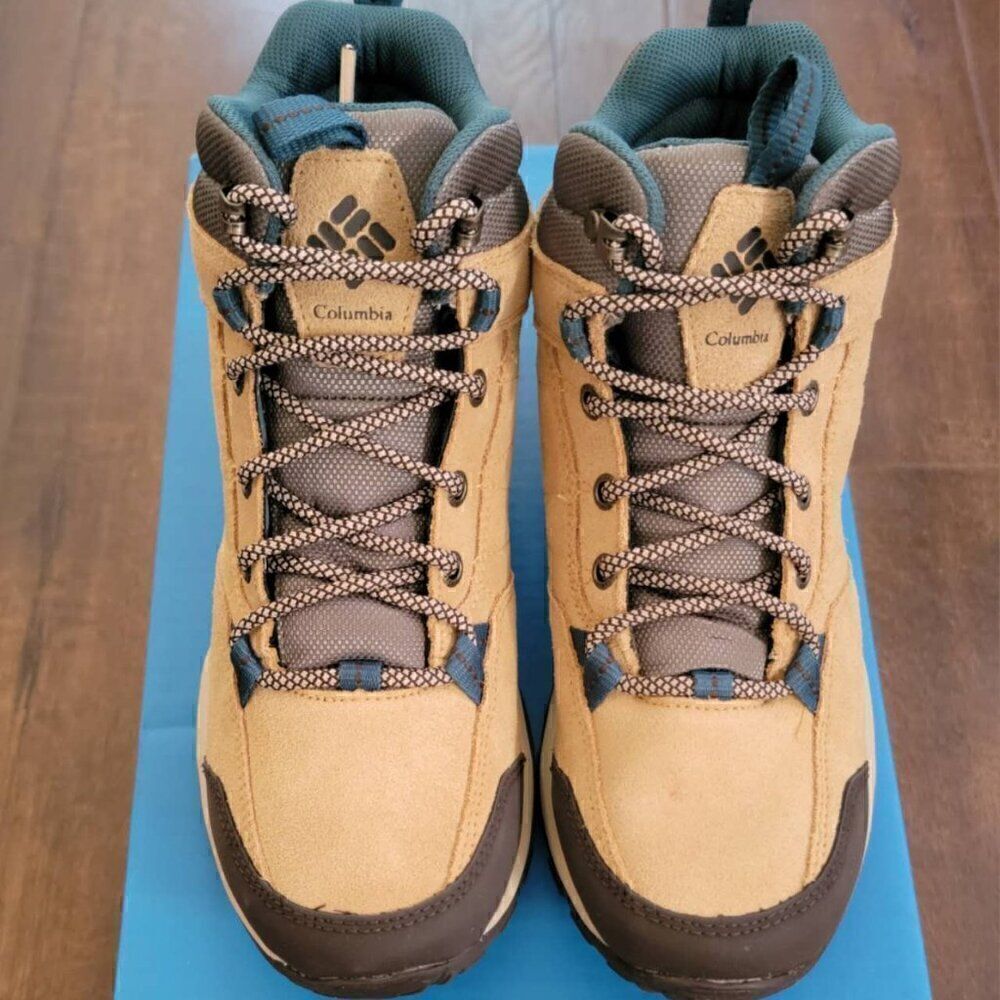 columbia women size 8 mount carmel mid waterproof YL1089-373